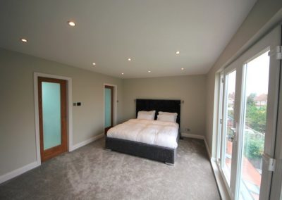 1930 OLD GABLE ROOF VOID STUNNING LIVING SPACE